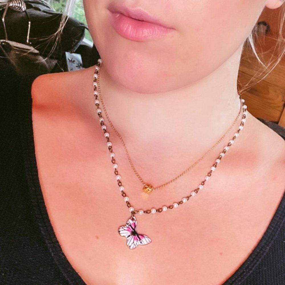 pearl & brass chain necklace with pink and white butterfly charm - Picture 2 of 14